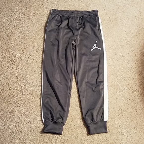 jordan boys joggers